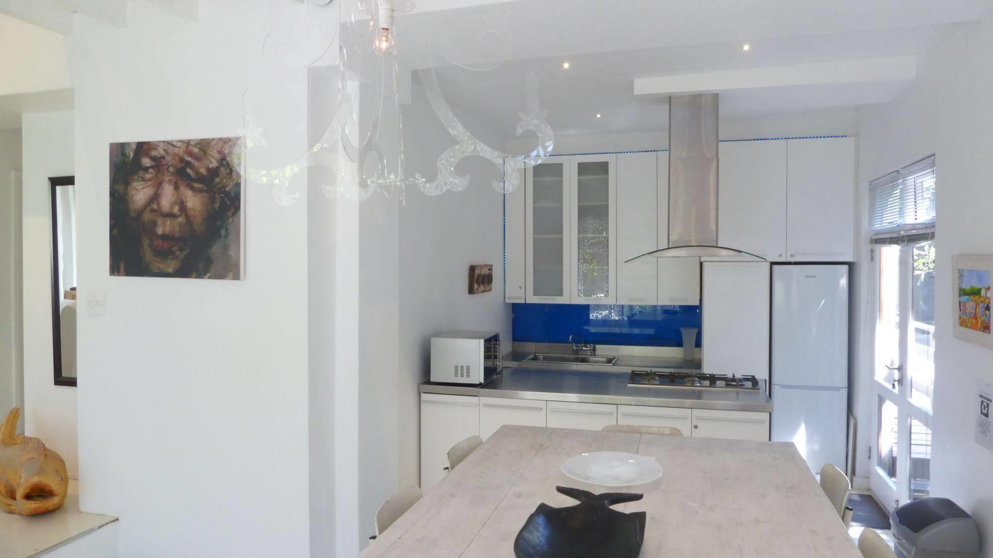 4 On Highworth Apartments And Studios Cape Town Dış mekan fotoğraf