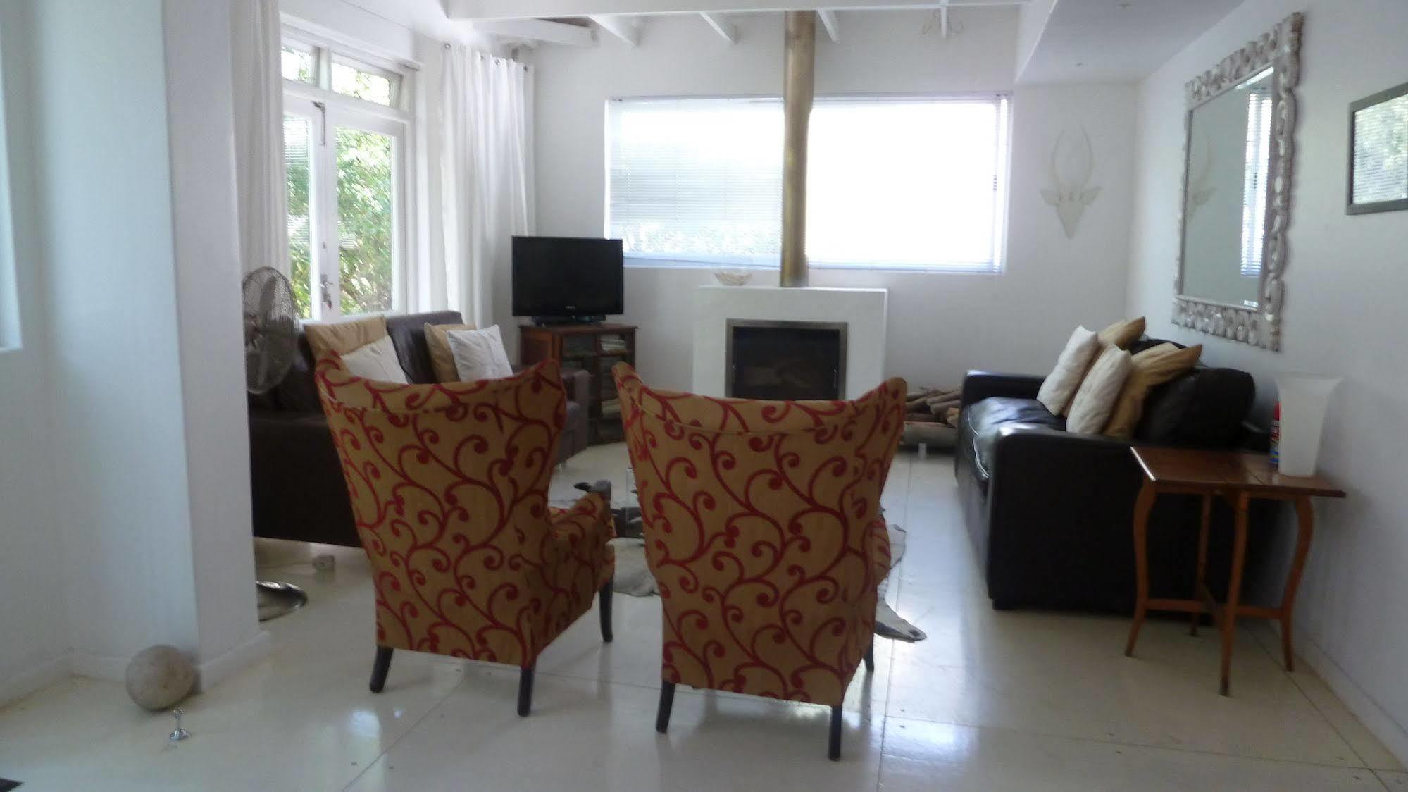 4 On Highworth Apartments And Studios Cape Town Dış mekan fotoğraf