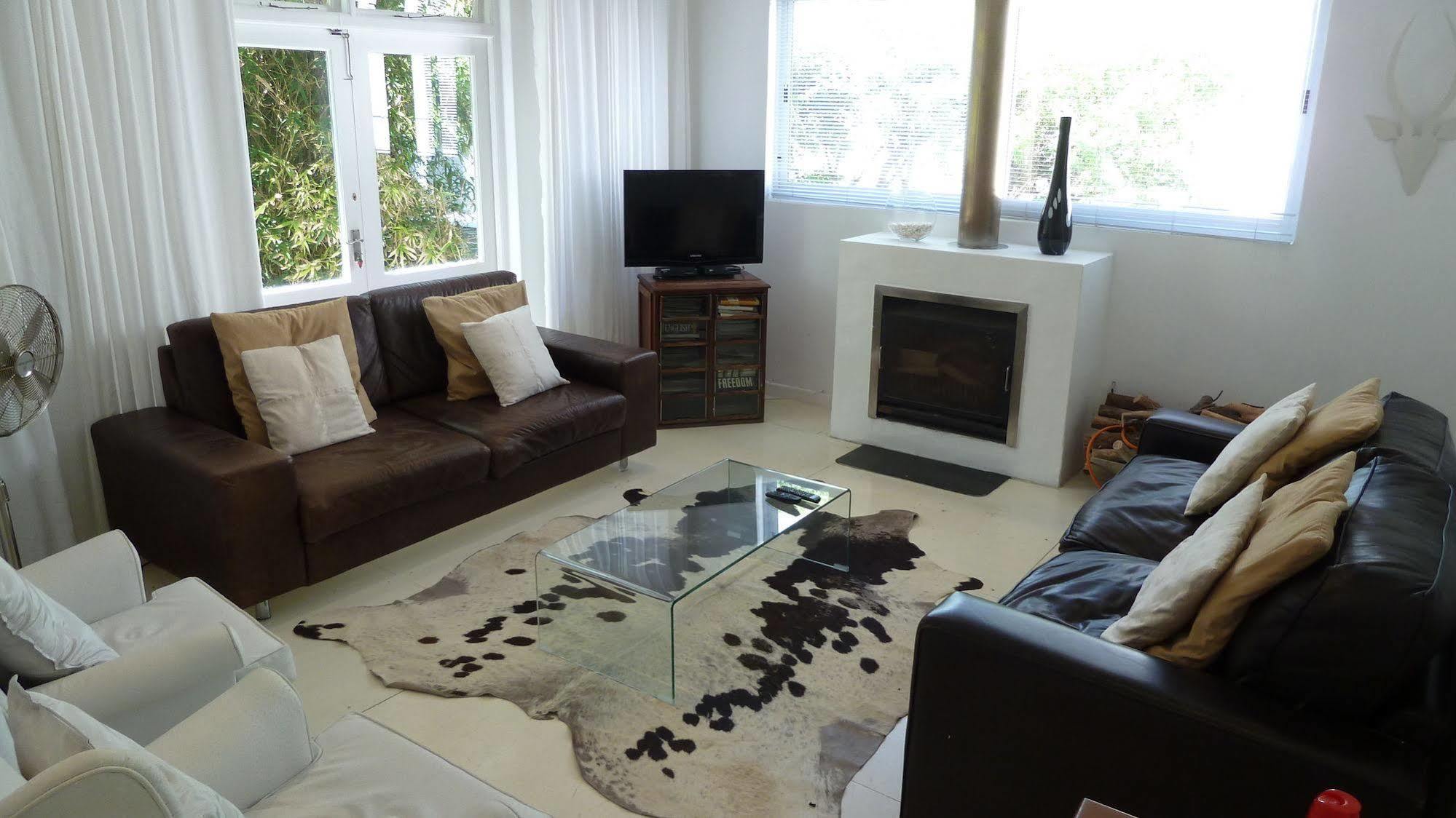 4 On Highworth Apartments And Studios Cape Town Dış mekan fotoğraf